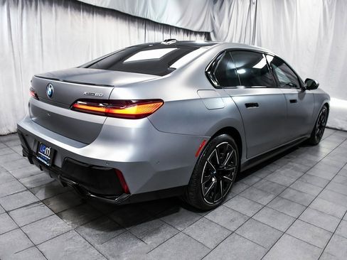 Used 2023 BMW i7 xDrive60 image 6