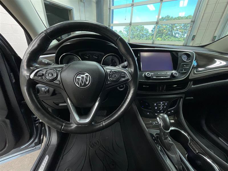 Used 2020 Buick Envision Essence AWD/4WD image 14