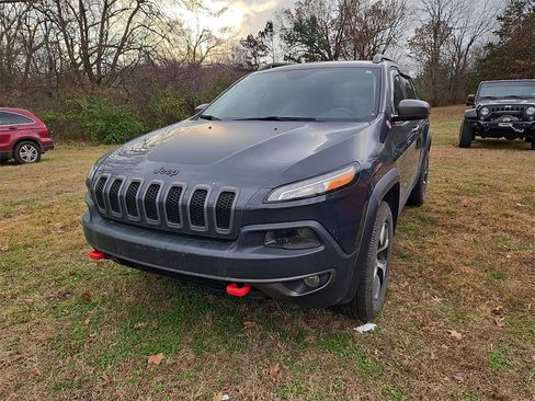 Used 2016 Jeep Cherokee Trailhawk w/ Leather Interior Group image 1