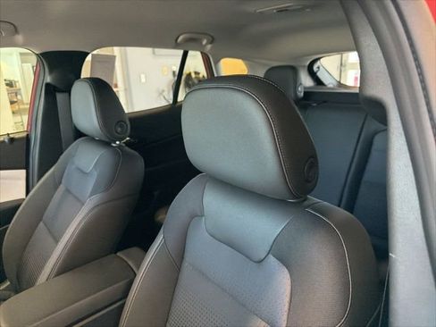 New 2026 Chevrolet Trax LT w/ Driver Confidence Package FWD image 12