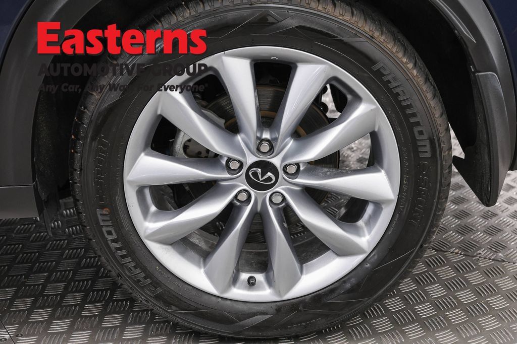 Used 2022 INFINITI QX50 Luxe AWD/4WD image 35