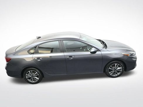 Used 2024 Kia Forte LXS FWD image 32
