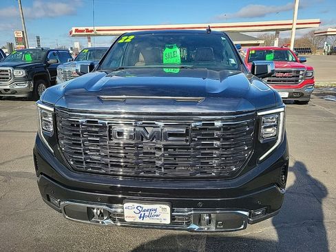 Used 2022 GMC Sierra 1500 Denali Ultimate image 2