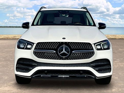 Used 2020 Mercedes-Benz GLE 450 4MATIC image 2