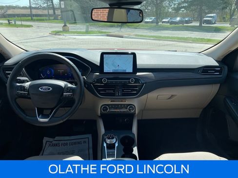 Used 2020 Ford Escape Titanium w/ Titanium Premium Package 2.0 AWD/4WD image 26