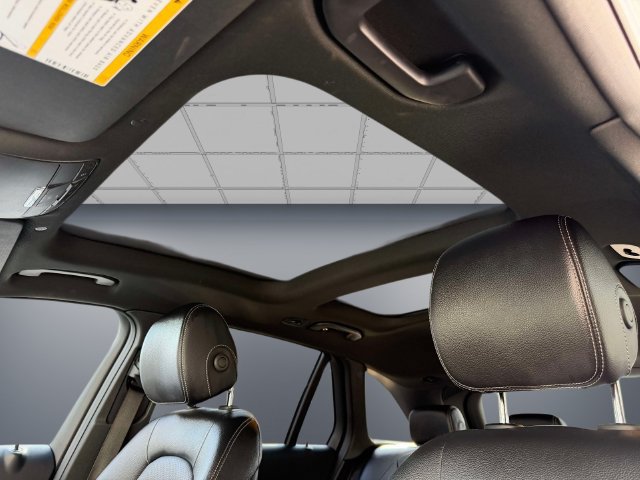 Certified 2022 Mercedes-Benz GLC 300 4MATIC image 19