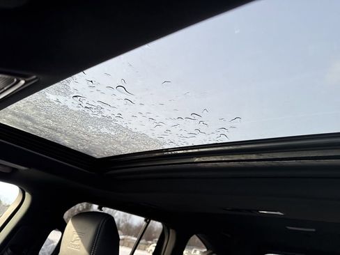 Used 2024 Lexus LX 600 F Sport image 19