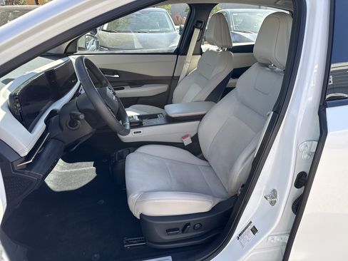 Certified 2024 Nissan Ariya AWD image 13
