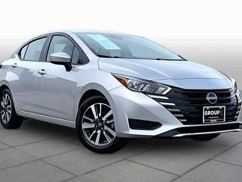 Certified 2024 Nissan Versa SV FWD image 3