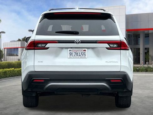 Certified 2024 Toyota Grand Highlander AWD image 6