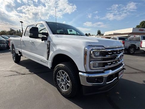 New 2026 Ford F350 Lariat w/ FX4 Off-Road Package image 2