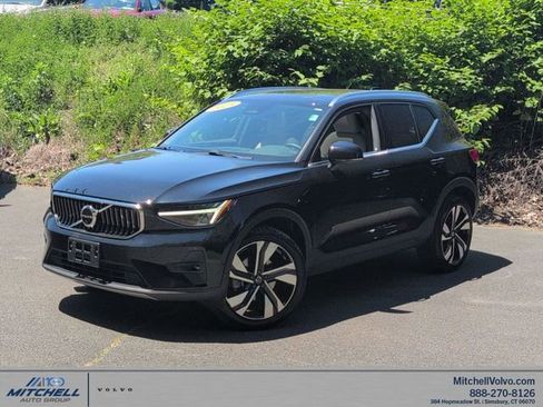 Certified 2023 Volvo XC40 B5 Plus w/ Protection Package Premier AWD/4WD image 1