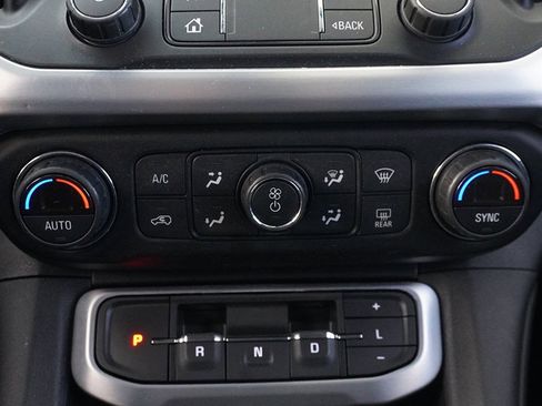 Used 2020 GMC Acadia SLE image 48