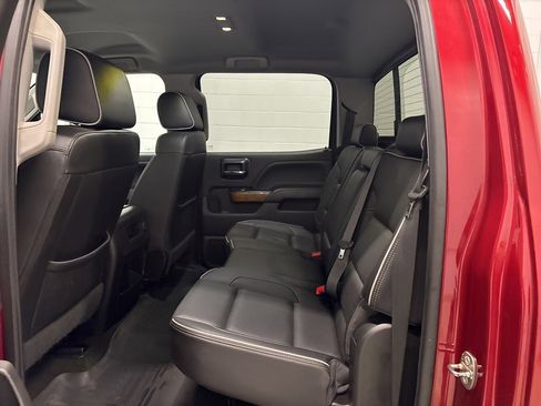 Used 2018 Chevrolet Silverado 2500 High Country image 12