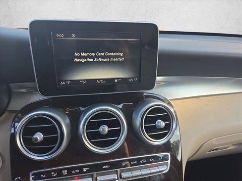 Used 2017 Mercedes-Benz GLC 300 4MATIC image 17