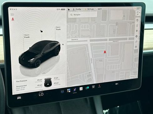Used 2022 Tesla Model Y Long Range AWD/4WD image 22