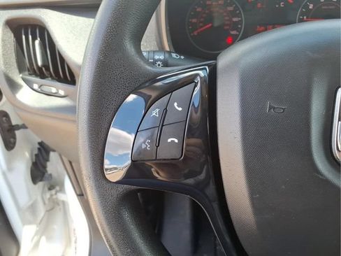 Used 2020 RAM ProMaster City Tradesman FWD image 17