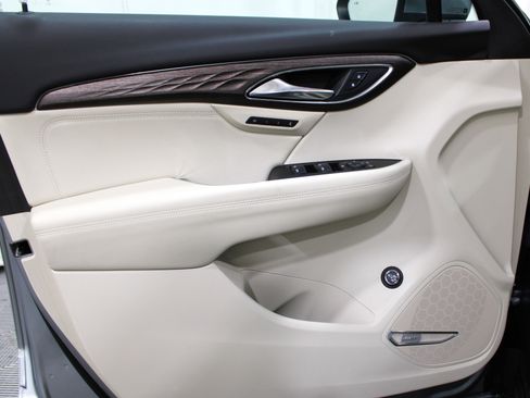 Used 2023 Buick Envision Avenir image 5