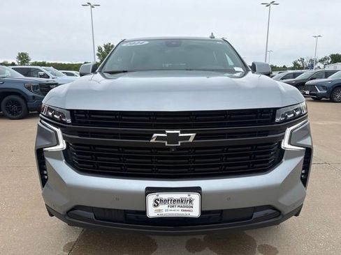 Used 2024 Chevrolet Suburban RST w/ Luxury Package AWD/4WD image 8