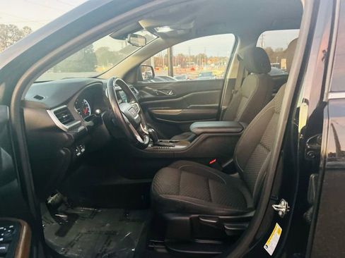 Used 2017 GMC Acadia SLE image 23