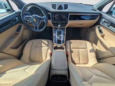 Used 2021 Porsche Macan image 18