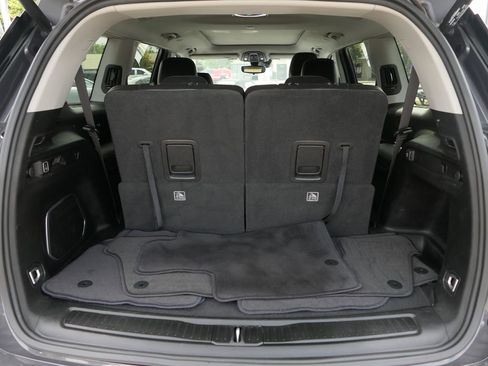Used 2022 Jeep Grand Cherokee L Limited RWD image 21