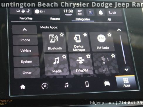 Used 2023 Jeep Grand Cherokee Altitude image 39