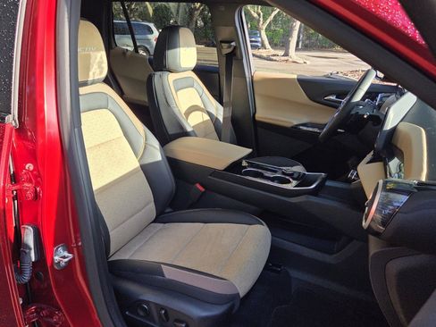 Used 2026 Chevrolet Equinox ACTIV w/ Convenience Package III FWD image 23