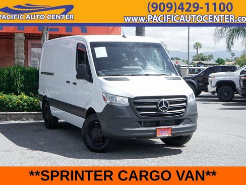 Used 2024 Mercedes-Benz Sprinter 2500 image 1