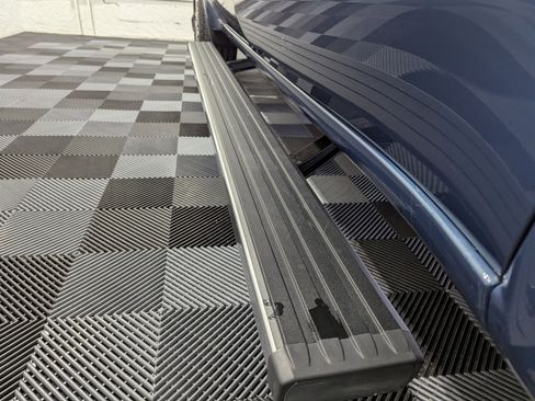 Used 2024 GMC Sierra 1500 Denali Ultimate image 8