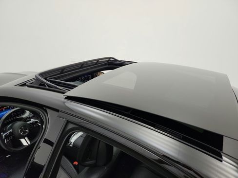Used 2024 Mercedes-Benz C 300 4MATIC Sedan image 11