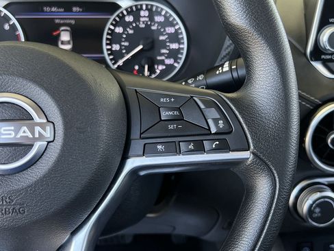 Used 2025 Nissan Sentra SV FWD image 11