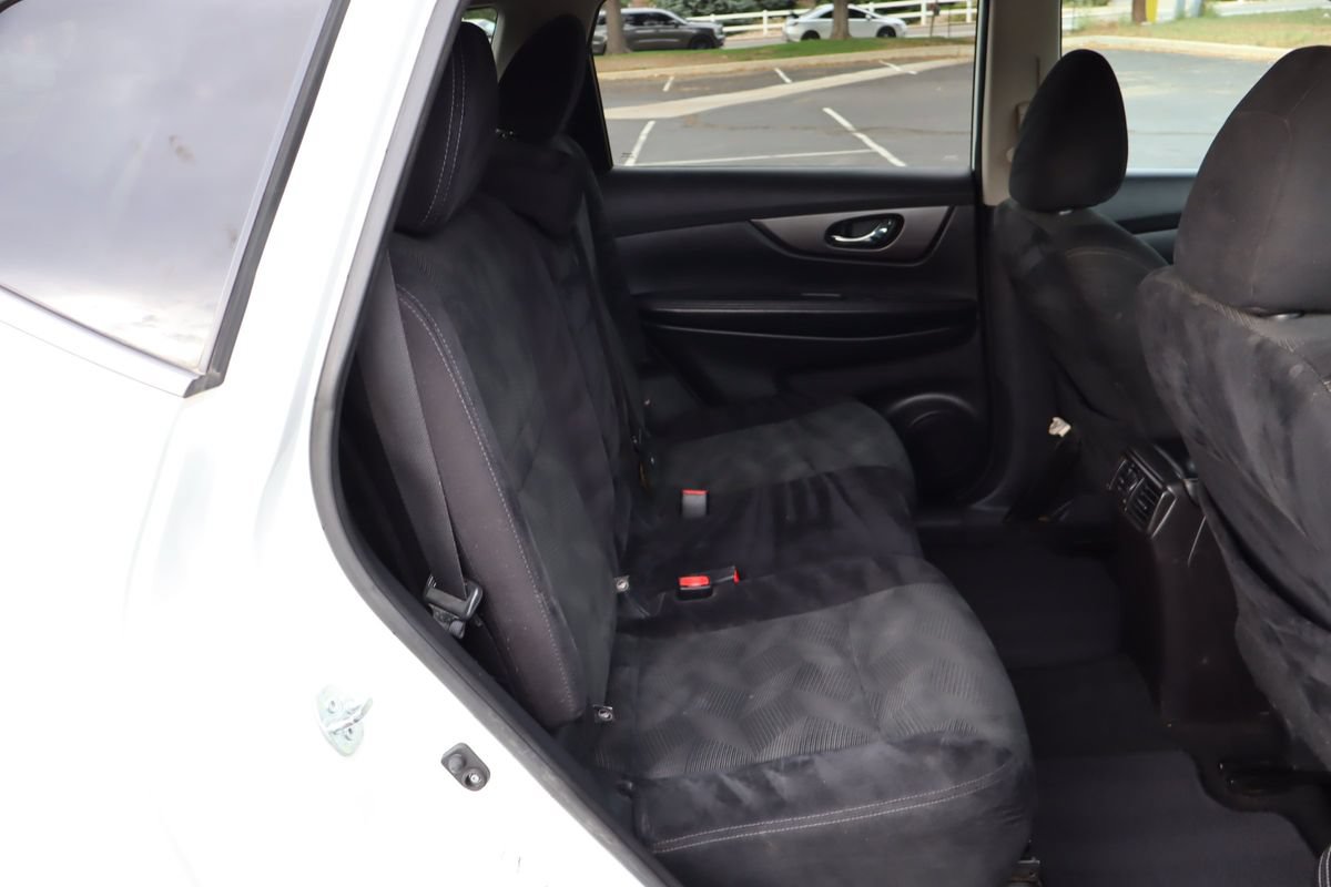 Used 2016 Nissan Rogue S w/ S Family Package AWD/4WD image 21