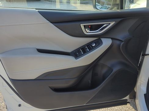 Used 2019 Subaru Forester Limited image 10