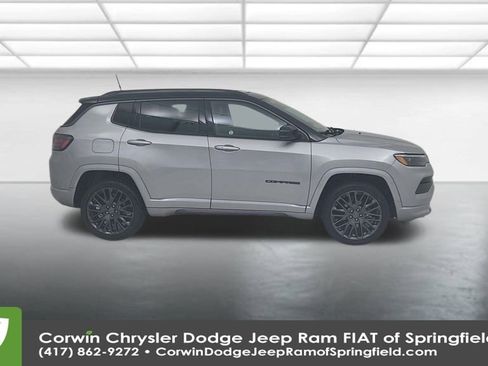 Used 2022 Jeep Compass High Altitude image 2
