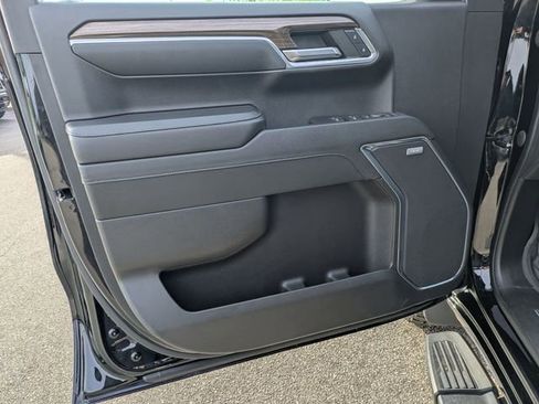 Used 2023 Chevrolet Silverado 1500 LT Trail Boss w/ Convenience Package II image 10