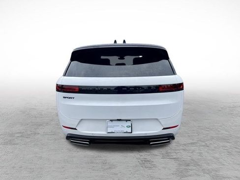 Used 2025 Land Rover Range Rover Sport Dynamic SE AWD/4WD image 6