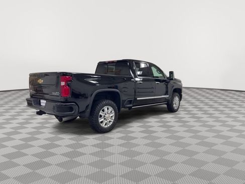 Used 2024 Chevrolet Silverado 3500 High Country w/ High Country Premium Package image 8