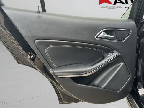 Used 2018 Mercedes-Benz GLA 250 image 25