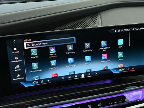 Certified 2024 BMW i7 eDrive50 w/ M Sport Package RWD image 32