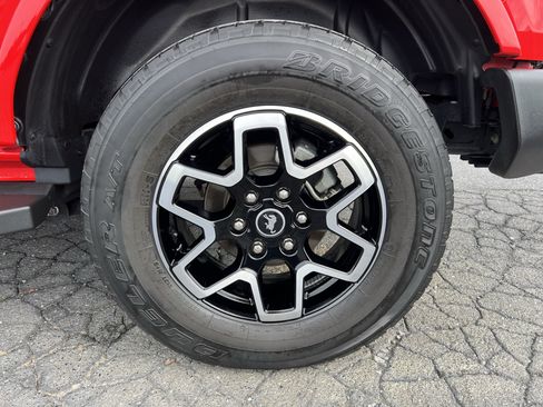 Used 2023 Ford Bronco Outer Banks AWD/4WD image 11