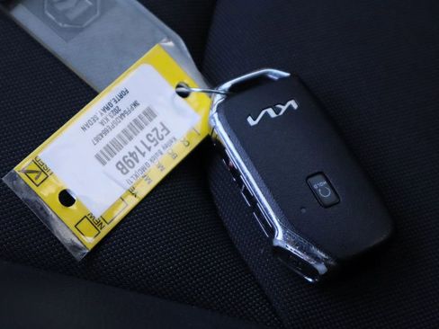 Used 2023 Kia Forte GT-Line image 29