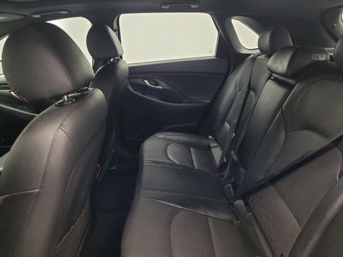 Used 2018 Hyundai Elantra GT Sport w/ Sport Tech Package 04 FWD image 18