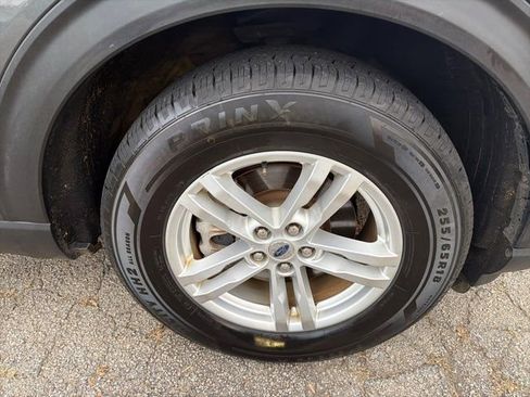 Used 2020 Ford Explorer XLT w/ Equipment Group 202A image 30