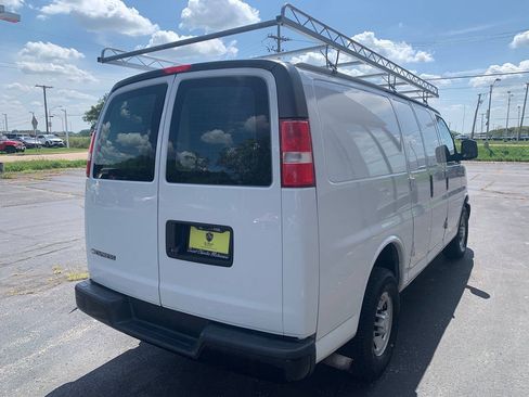 Used 2019 Chevrolet Express 2500 w/ Communications Package RWD image 6