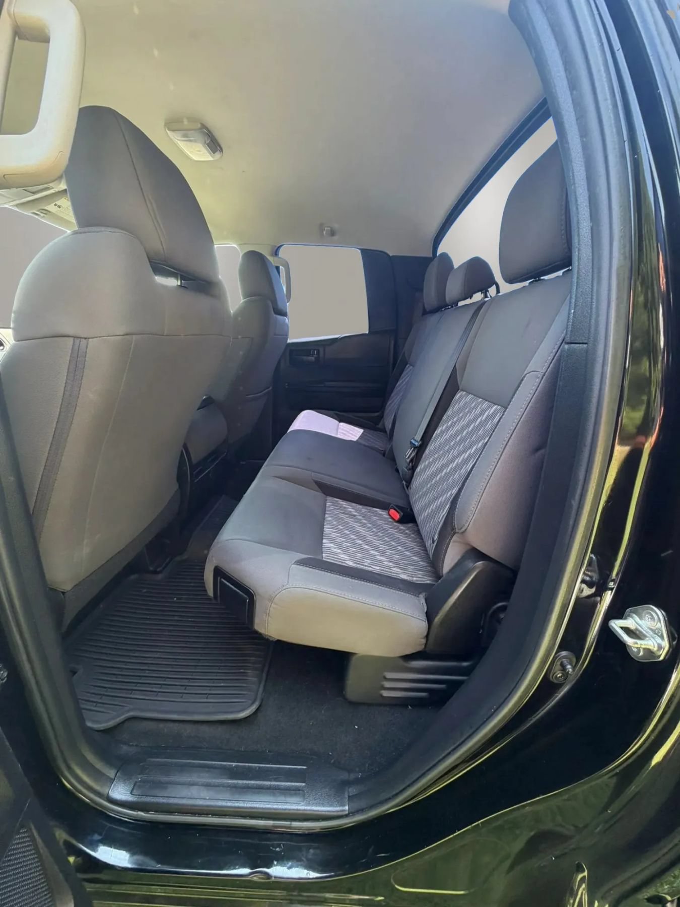 Used 2018 Toyota Tundra SR AWD/4WD image 11