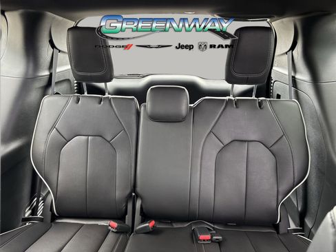 New 2026 Chrysler Pacifica Limited w/ S Appearance Package image 17