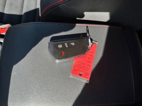 Used 2022 Volkswagen GTI SE image 52