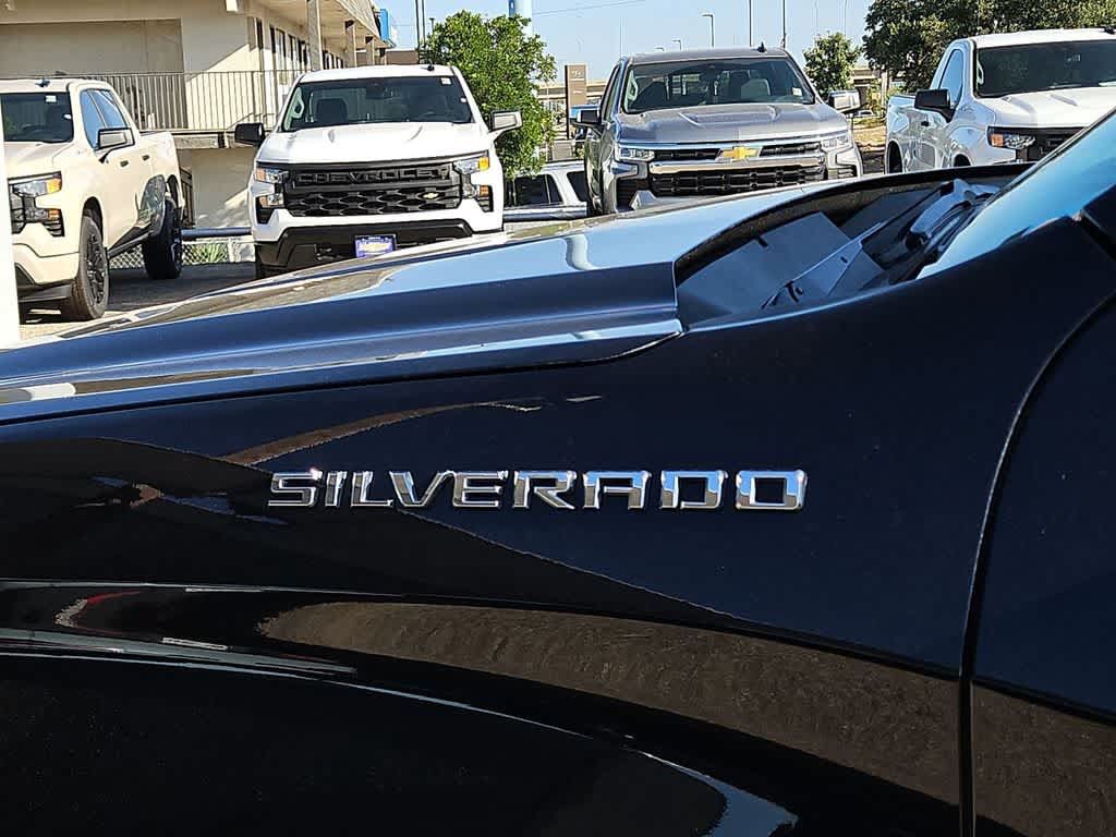 Used 2023 Chevrolet Silverado 1500 LT AWD/4WD image 11