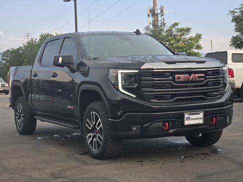 Used 2024 GMC Sierra 1500 AT4 w/ Technology Package AWD/4WD image 2
